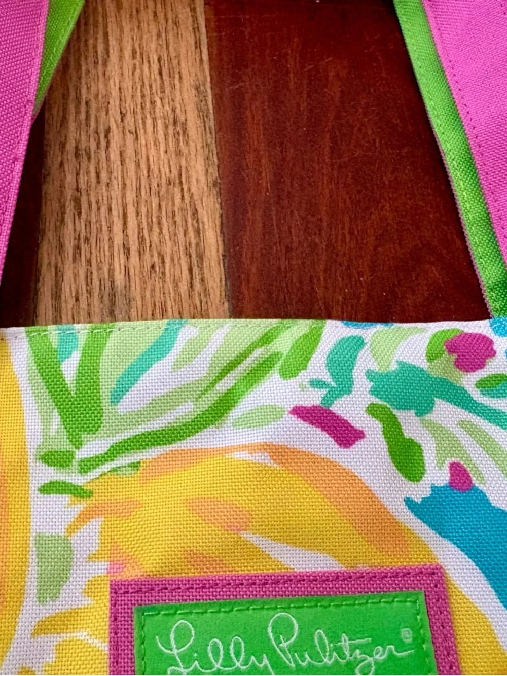 Lilly Pulitzer Estée Lauder Lemon Print Tote Bag - Picture 4 of 7